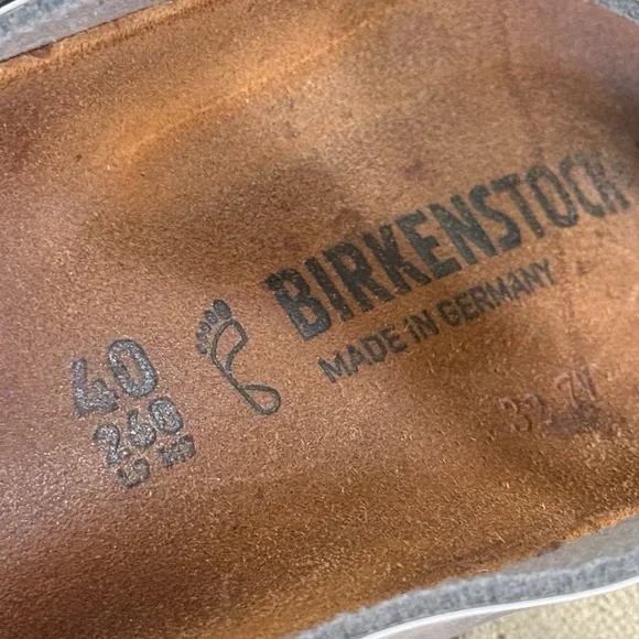 Birkenstock Silver Women’s Toe-Post Sandals! Size 9 / 9.5 / 40 (EUR) - Picture 12 of 12